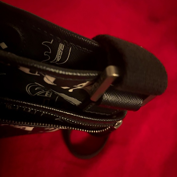 GWEN STEFANI VTG y2k L.A.M.B. CROSSBODY - Picture 8 of 11